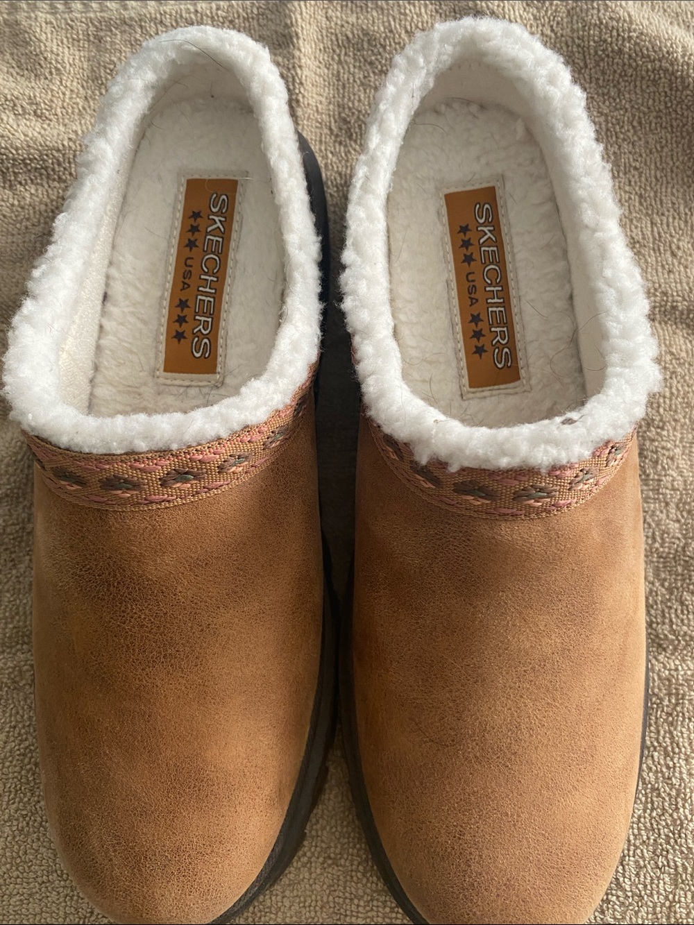 Skechers Women’s Brown Slip-On Fleece-Lined Casual Loafers
